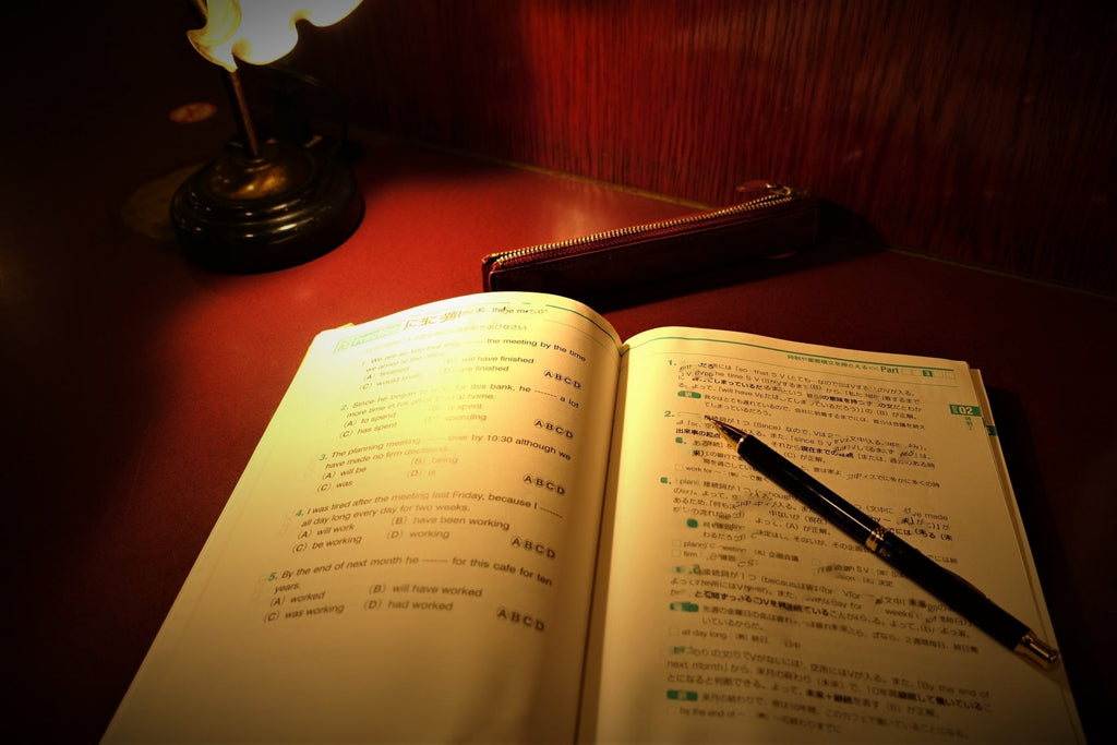 歴史の参考書-アンティークコインという歴史の参考書-UNIVERSAL COIN
